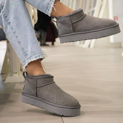 UGG Classic Mini ������� ������