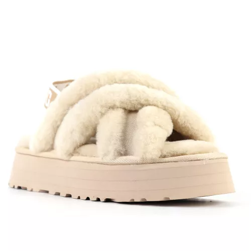 UGG DISCO CROSS SLIDE SAND