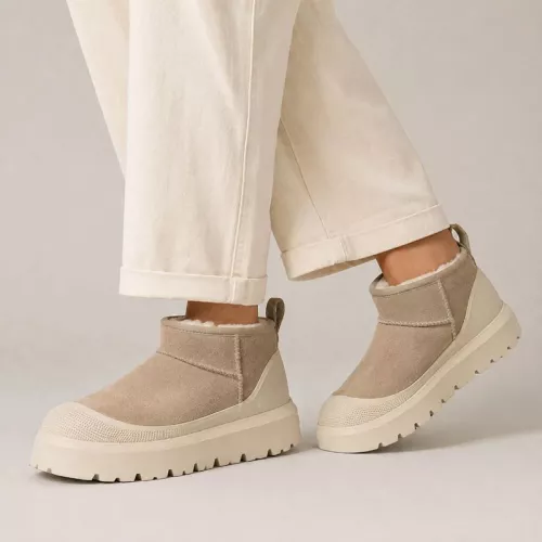 UGG ULTRA MINI WEATHER HYBRID MUSTARD SEED