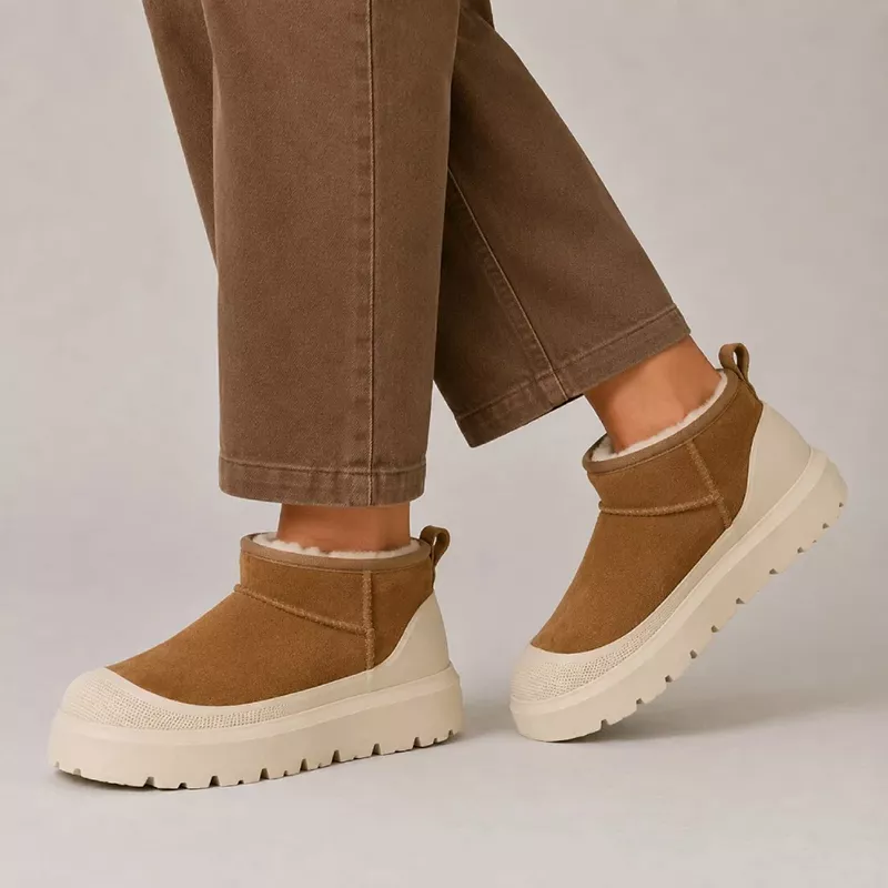 UGG ULTRA MINI WEATHER HYBRID WHITECAP UGG ULTRA MINI WEATHER HYBRID WHITECAP